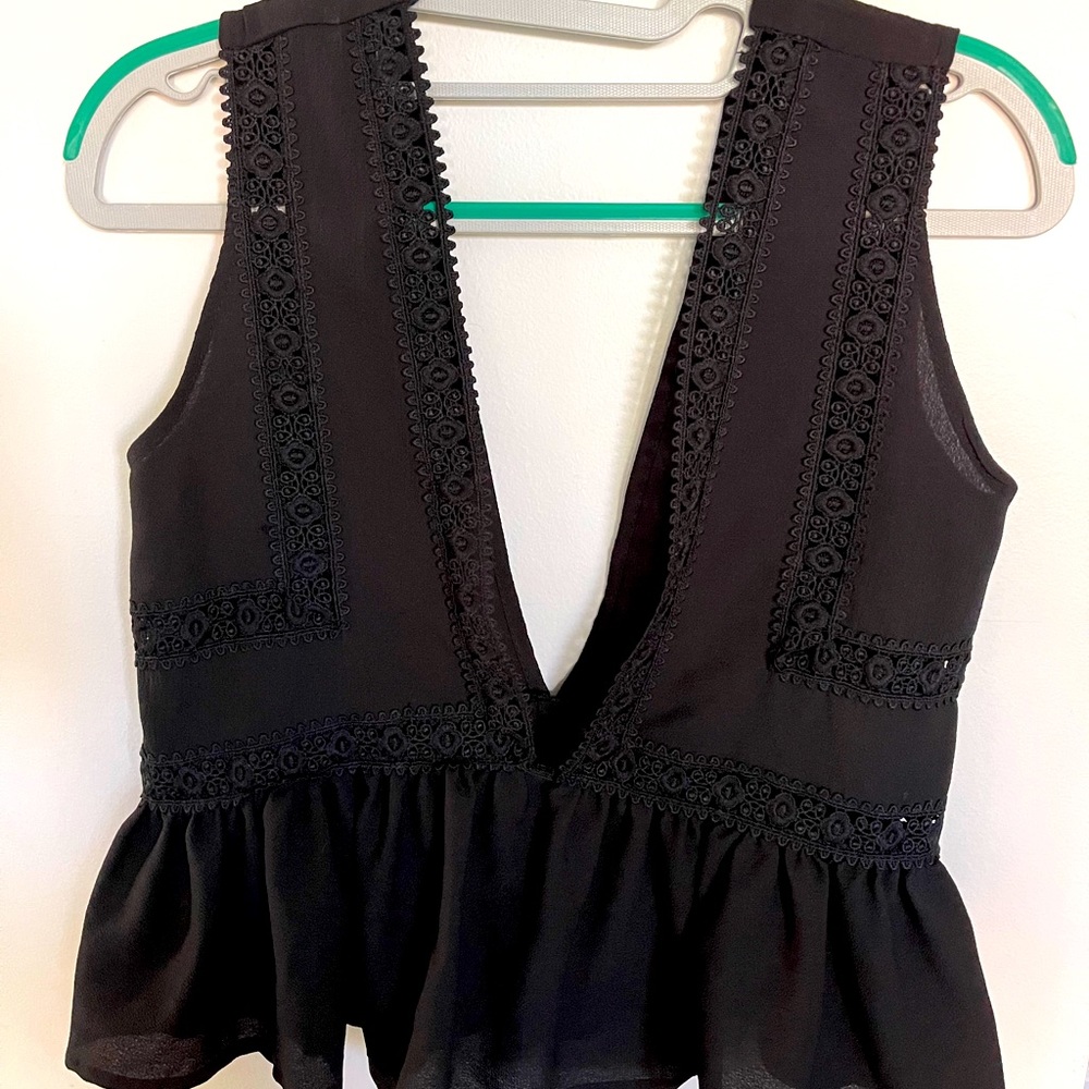 Black lace crop